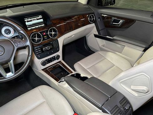 Used 2014 Mercedes-Benz GLK 350 4MATIC image 32