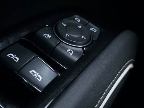 Used 2021 Cadillac Escalade Premium Luxury w/ Driver Assist Tech Package image 32