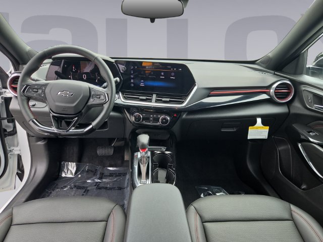 Certified 2025 Chevrolet Trax RS w/ Driver Confidence Package FWD image 12