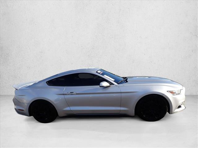 Used 2017 Ford Mustang Coupe RWD image 5