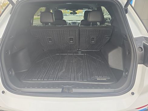 Certified 2022 Chevrolet Equinox RS w/ LPO, Floor Liner Package image 20