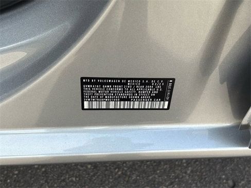 Used 2023 Volkswagen Jetta SE w/ Panoramic Sunroof Package image 16