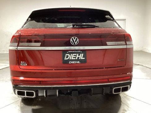 Used 2024 Volkswagen Atlas Cross Sport SEL R-Line image 6