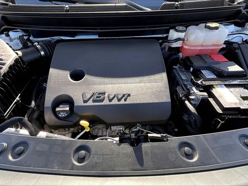 Used 2023 Buick Enclave Essence w/ Experience Buick Package image 9