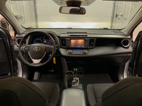 Used 2017 Toyota RAV4 XLE image 30