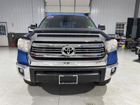 Used 2017 Toyota Tundra SR5 image 2