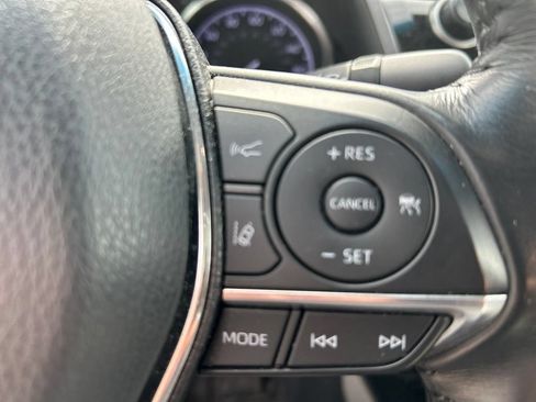 Used 2020 Toyota Camry XLE w/ Driver Assist Package FWD image 11