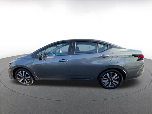 Used 2025 Nissan Versa SV FWD image 7