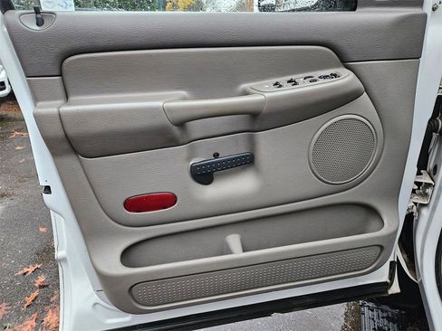 Used 2005 Dodge Ram 2500 Truck SLT w/ Quad Cab Big Horn Value Group image 11