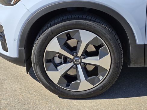 Used 2026 Volvo XC40 B5 Plus w/ Protection Package Premier image 16