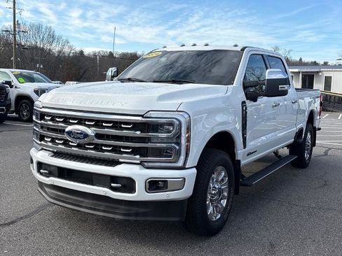 Used 2024 Ford F350 Platinum image 3
