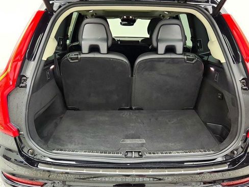 Used 2020 Volvo XC90 T6 Momentum w/ Protection Package Premier AWD/4WD image 23