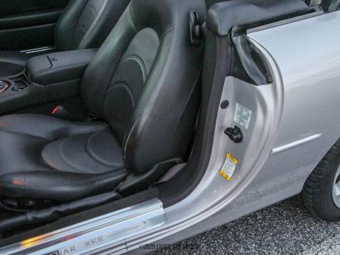 Used 2001 Jaguar XK8 Convertible image 40