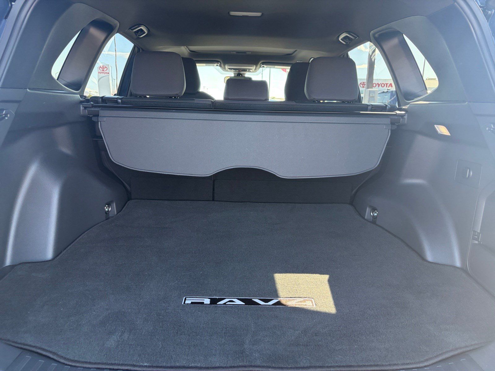 Used 2026 Toyota RAV4 SE w/ Convenience Package FWD image 16