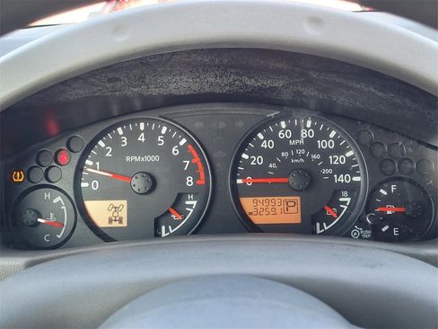 Used 2016 Nissan Frontier SV image 10