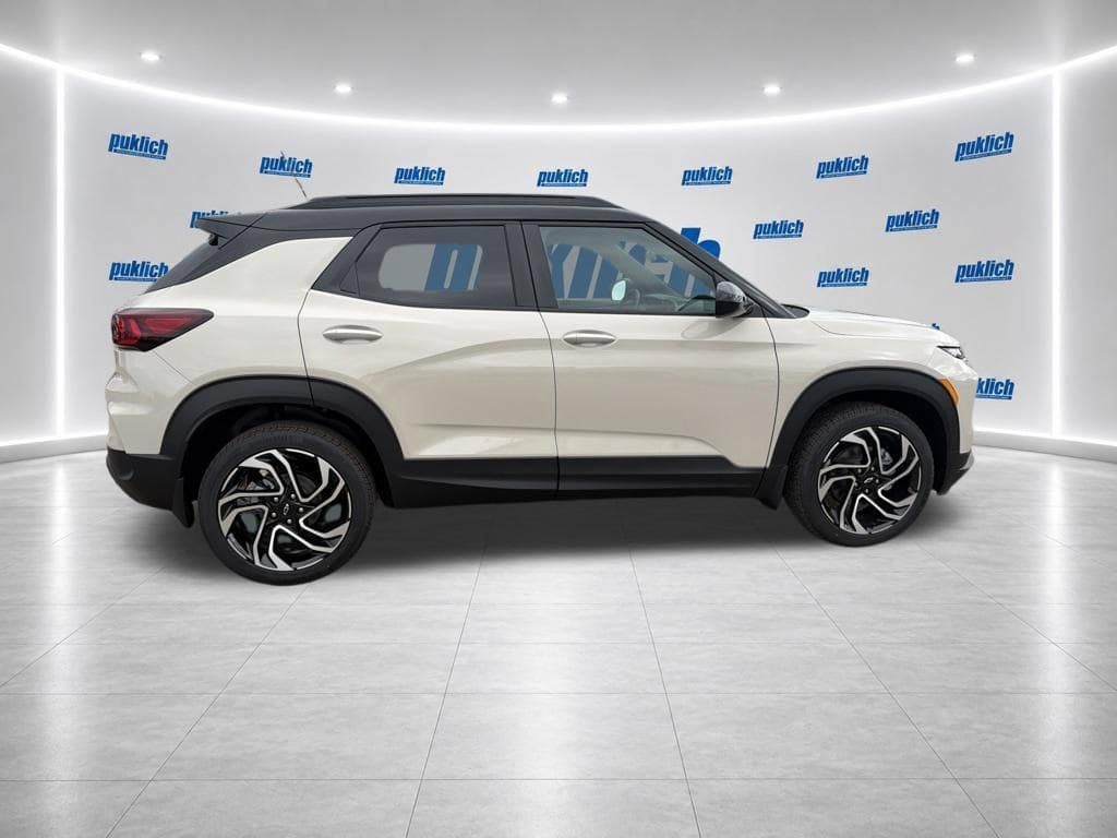 New 2026 Chevrolet TrailBlazer RS w/ Convenience Package AWD/4WD image 8