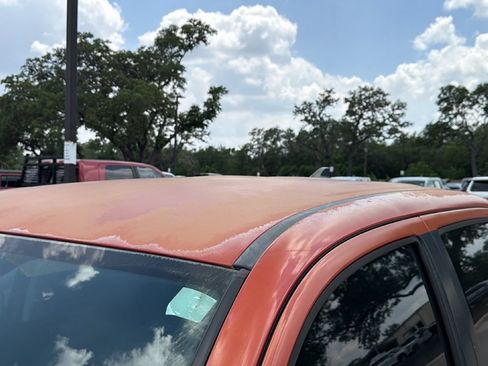 Used 2017 Toyota Tacoma SR5 w/ Tow Package AWD/4WD image 9