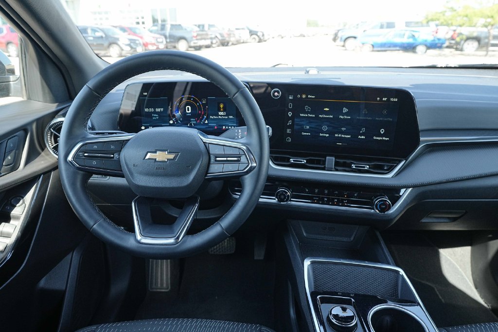 Used 2026 Chevrolet Equinox LT AWD/4WD image 31