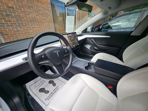 Used 2023 Tesla Model 3 Standard Range RWD image 35