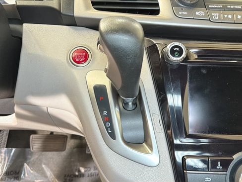 Used 2016 Honda Odyssey SE image 23