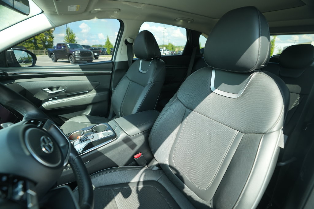 Used 2022 Hyundai Tucson Limited AWD/4WD image 40