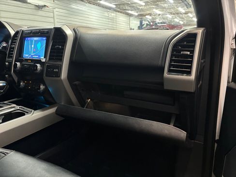 Used 2020 Ford F150 Lariat w/ Equipment Group 502A Luxury image 29