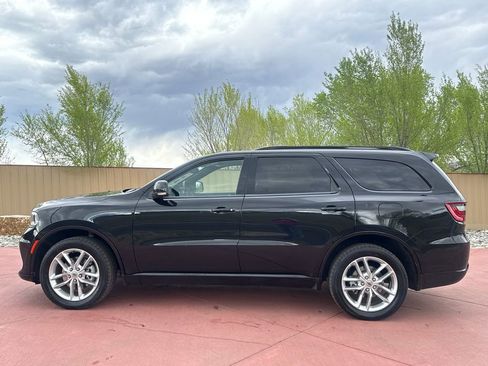 Used 2023 Dodge Durango GT image 4