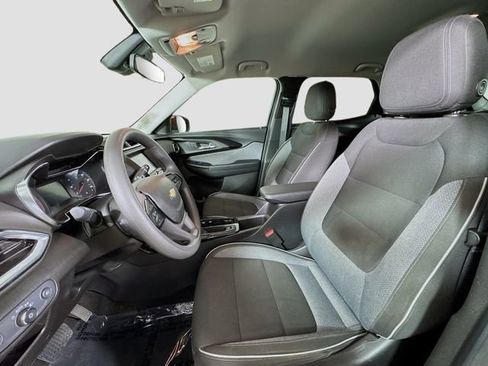 Used 2022 Chevrolet TrailBlazer LT AWD/4WD image 17