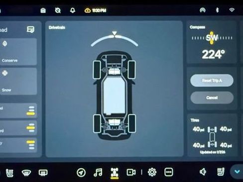 Used 2023 Rivian R1S Adventure image 51