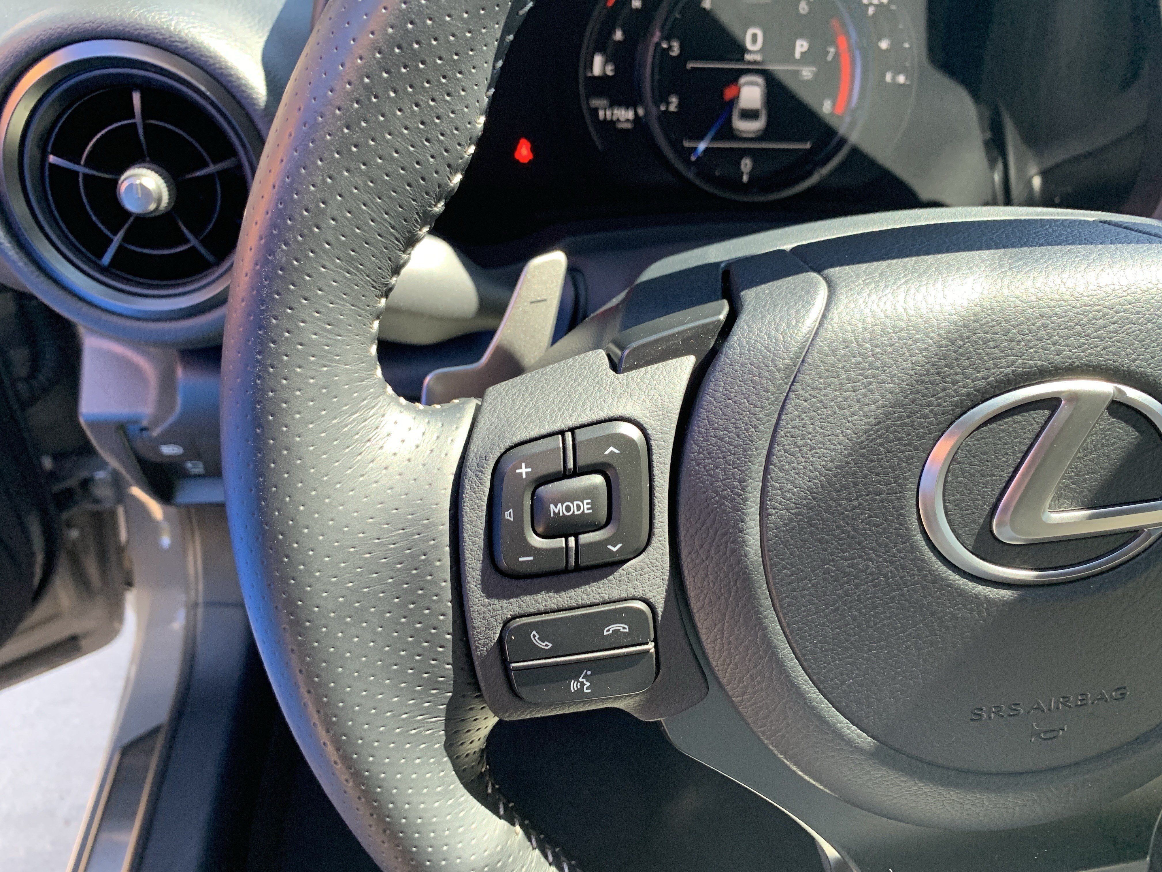 Used 2025 Lexus IS 350 F Sport RWD image 19