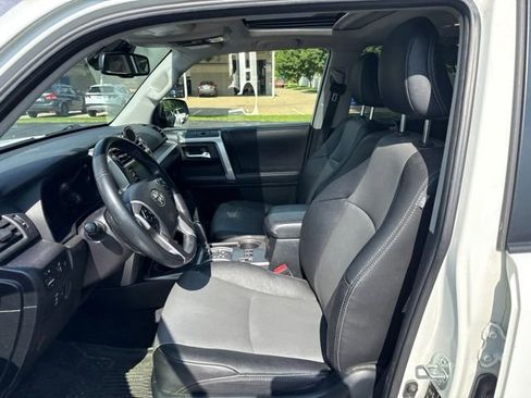 Used 2023 Toyota 4Runner SR5 Premium w/ Moonroof Package AWD/4WD image 9