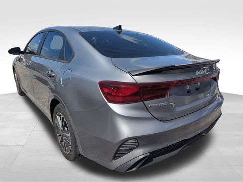 Used 2023 Kia Forte LXS image 4