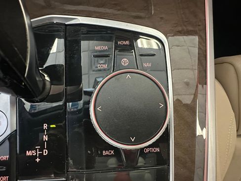 Used 2021 BMW X5 xDrive40i w/ Convenience Package image 52