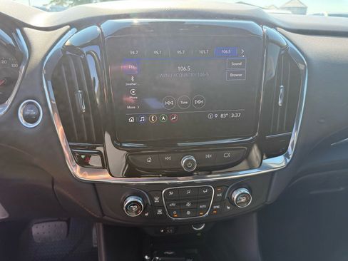 Used 2023 Chevrolet Traverse RS w/ LPO, Floor Liner Package AWD/4WD image 27