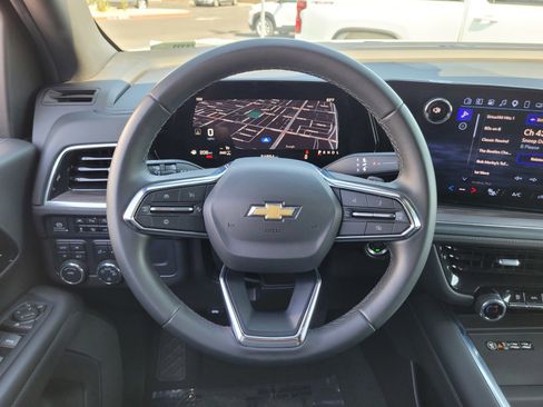 Used 2025 Chevrolet Tahoe LT AWD/4WD image 16