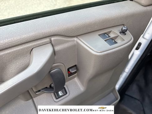 Used 2024 GMC Savana 2500 w/ Driver Convenience Package RWD image 9