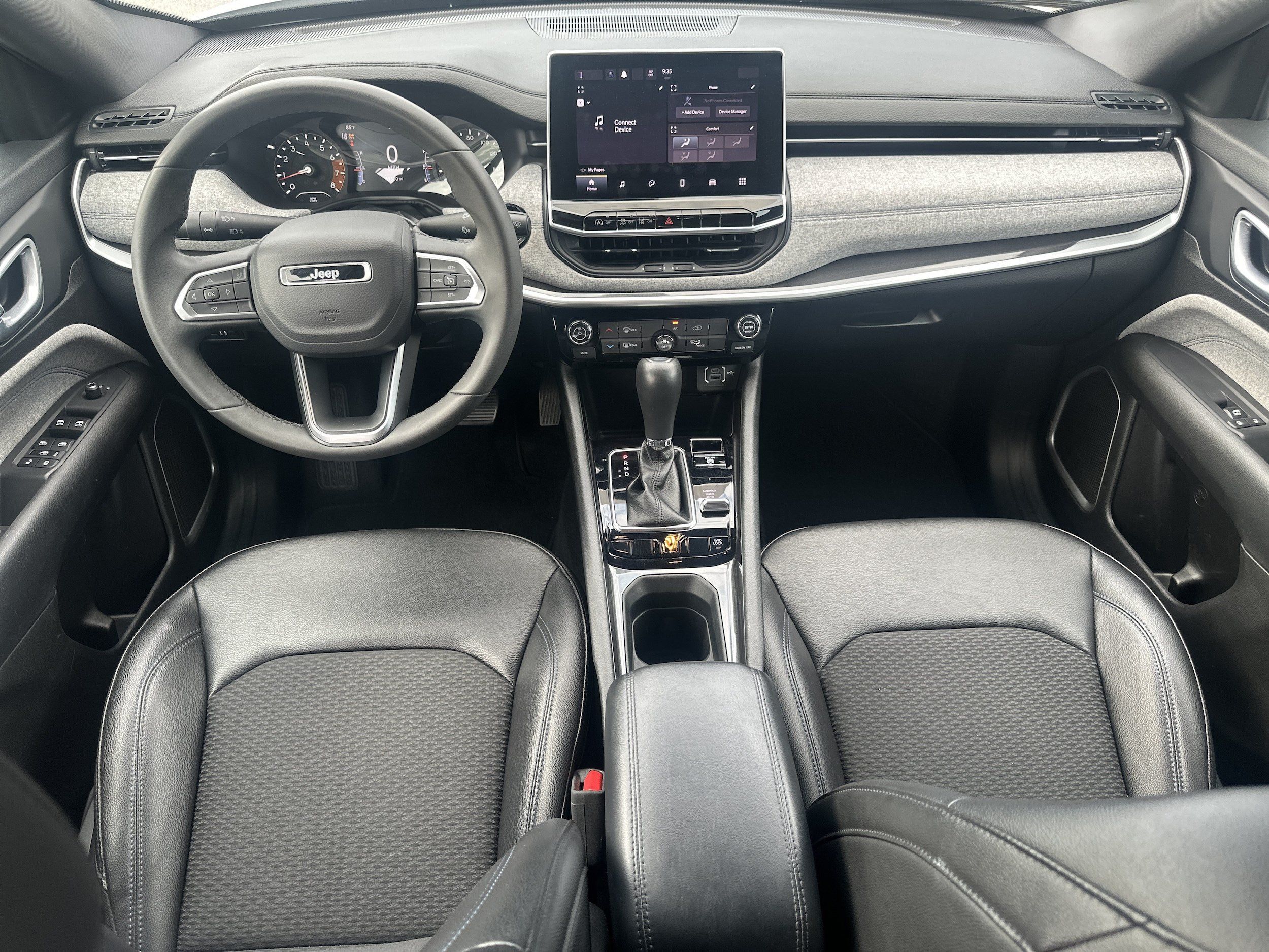 Used 2024 Jeep Compass Latitude AWD/4WD image 22