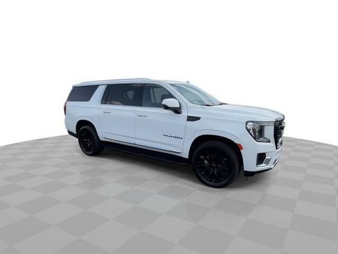 Certified 2023 GMC Yukon XL SLT w/ SLT Premium Package AWD/4WD image 2
