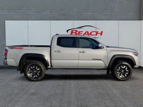 Used 2021 Toyota Tacoma TRD Off-Road image 9