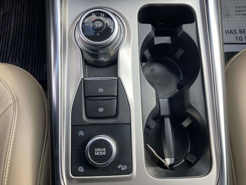 Used 2020 Ford Explorer Limited w/ Class III Trailer Tow Package image 28