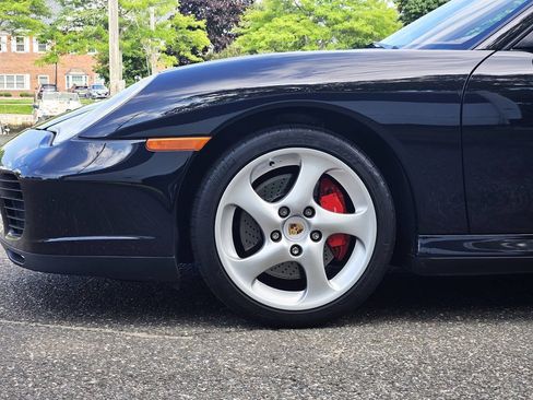Used 2004 Porsche 911 Carrera 4S AWD/4WD image 3