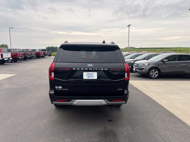 Used 2025 Ford Expedition Max Platinum w/ Driver's Package AWD/4WD image 6
