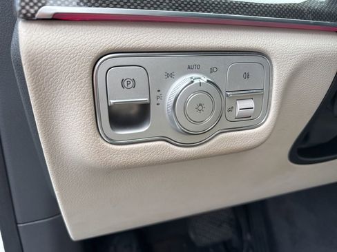 Used 2020 Mercedes-Benz GLE 350 4MATIC image 21