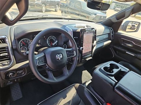 Used 2025 RAM 1500 Laramie image 10