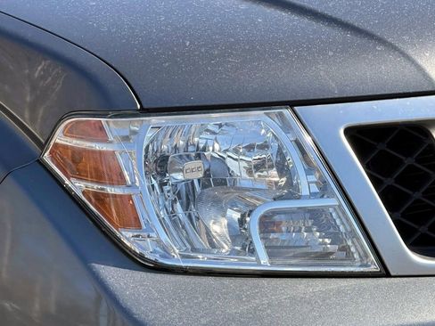 Used 2021 Nissan Frontier SV image 8