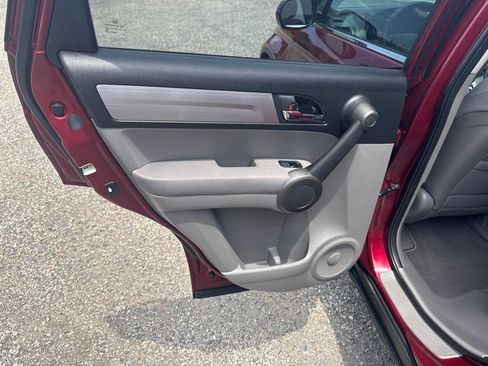 Used 2011 Honda CR-V SE image 21