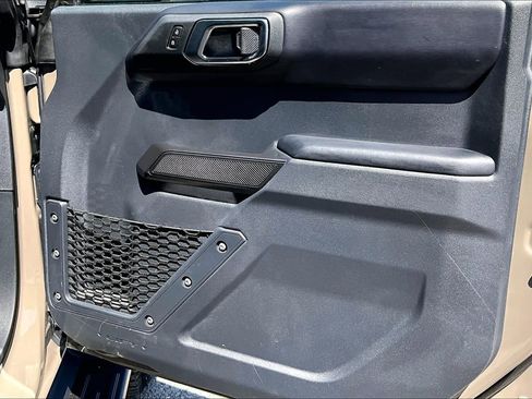 Used 2025 Ford Bronco Outer Banks w/ Sasquatch Package image 23