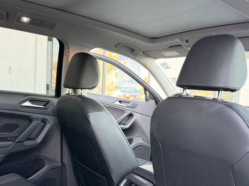 Used 2019 Volkswagen Tiguan SE w/ Panoramic Sunroof Package AWD/4WD image 20