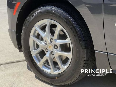 Used 2022 Chevrolet Equinox LS AWD/4WD image 7