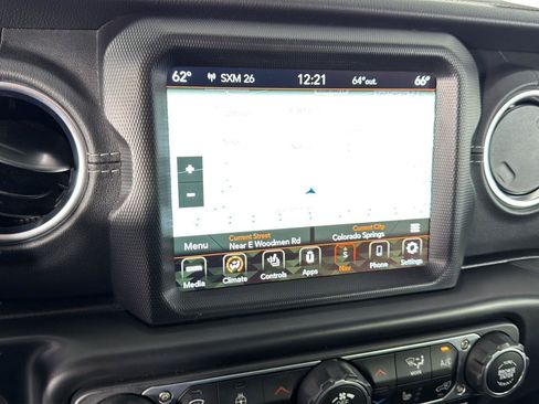 Used 2022 Jeep Wrangler Unlimited Sahara w/ Cold Weather Group AWD/4WD image 34